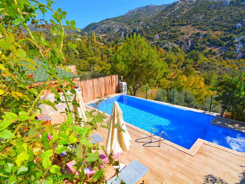 gece  -  Kasım
  | Kalkan İslamlar’da Jakuzili, Korunaklı ve Doğa İçinde Özel Villa